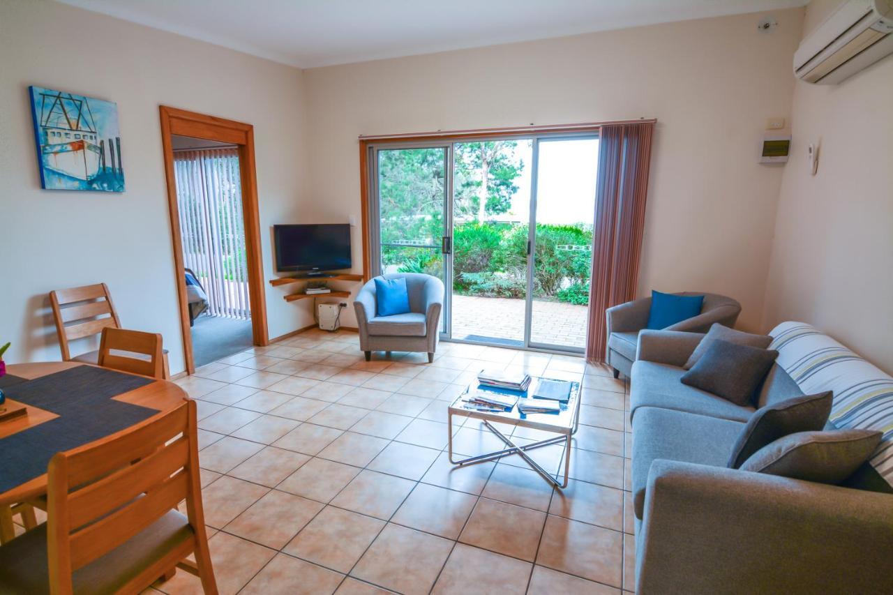 Quarantine Bay Beach Cottages Іден Екстер'єр фото